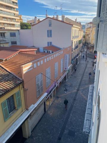 Standing - Neuf - Croisette- Palais Des Festivals - 6 Pers -3 Chbres Appartamento